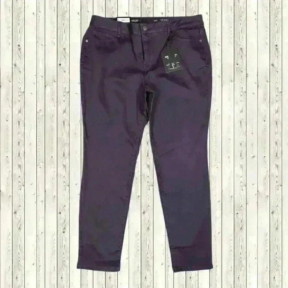 NWT SIMPLY VERA MID RISE SKINNY JEANS